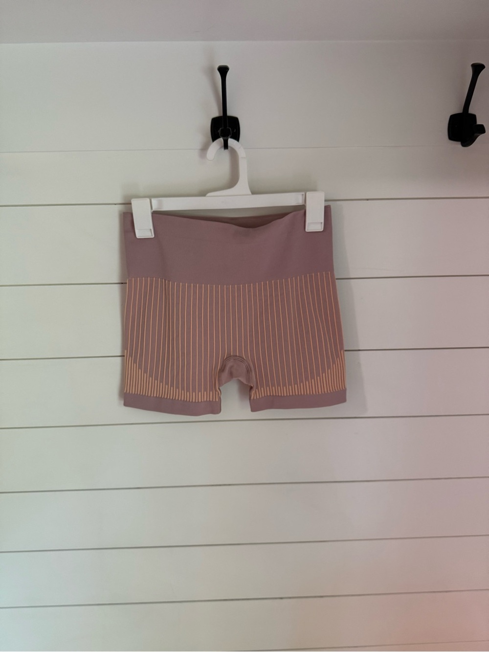 Vuori Pink Ribbed Bike Shorts - Picture 6 of 6